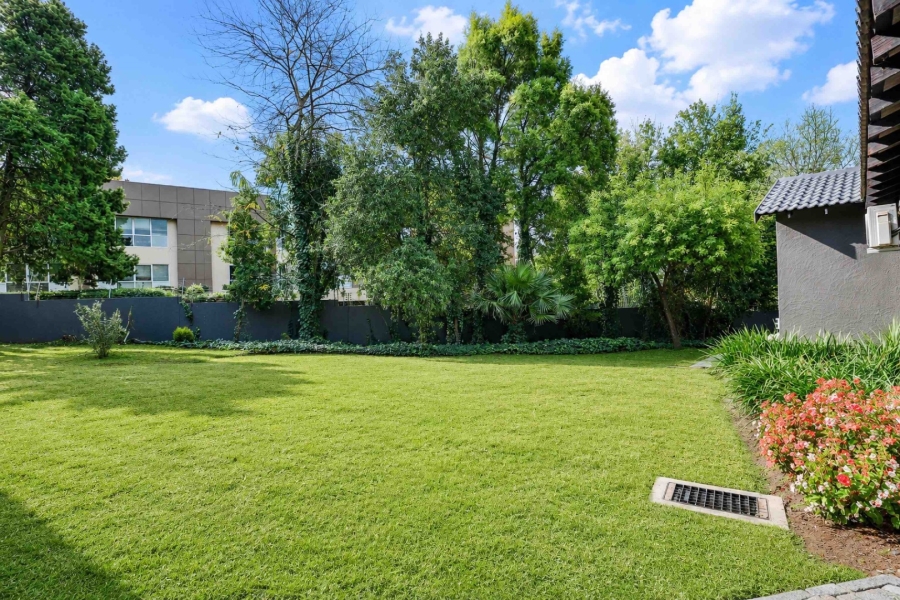 5 Bedroom Property for Sale in Woodmead Gauteng
