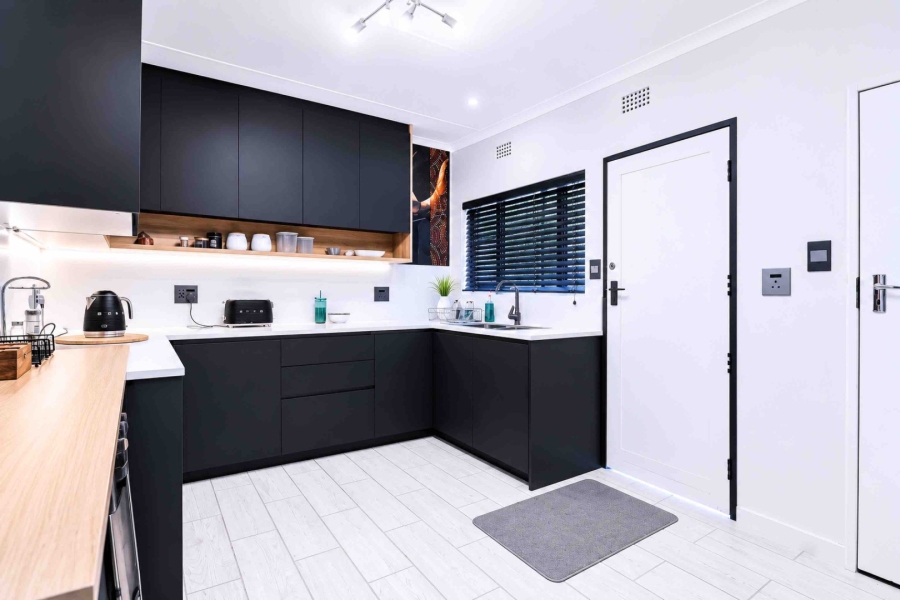 5 Bedroom Property for Sale in Woodmead Gauteng