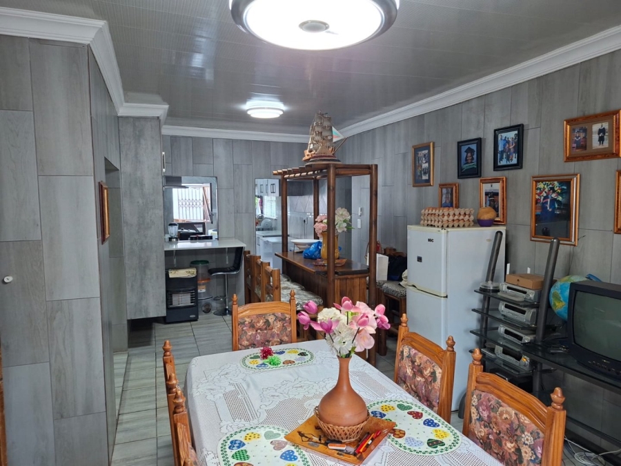 3 Bedroom Property for Sale in Magaliesmoot AH Gauteng
