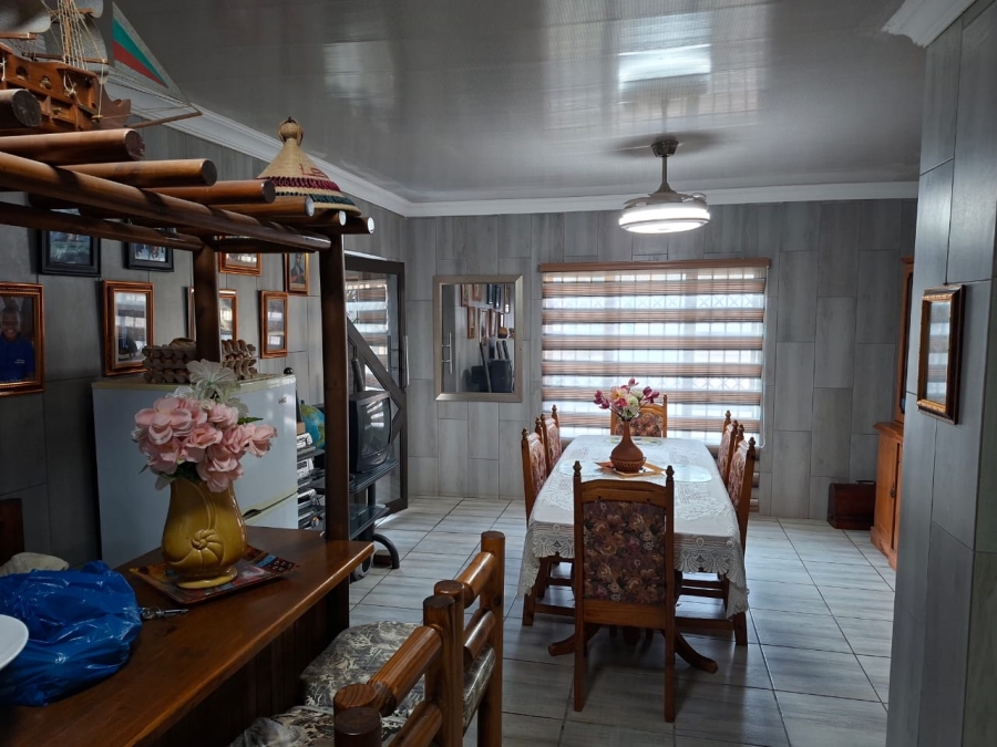 3 Bedroom Property for Sale in Magaliesmoot AH Gauteng