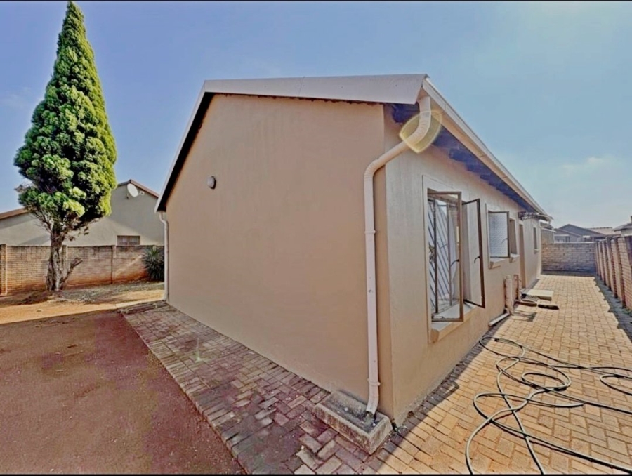 3 Bedroom Property for Sale in The Orchards Gauteng