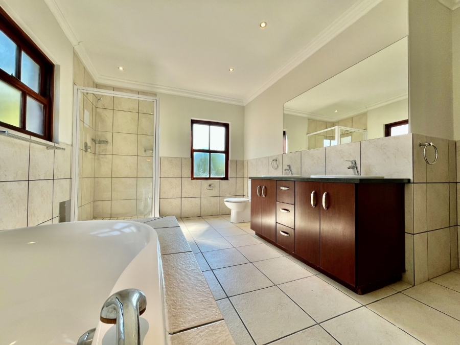 To Let 4 Bedroom Property for Rent in Kyalami Ah Gauteng