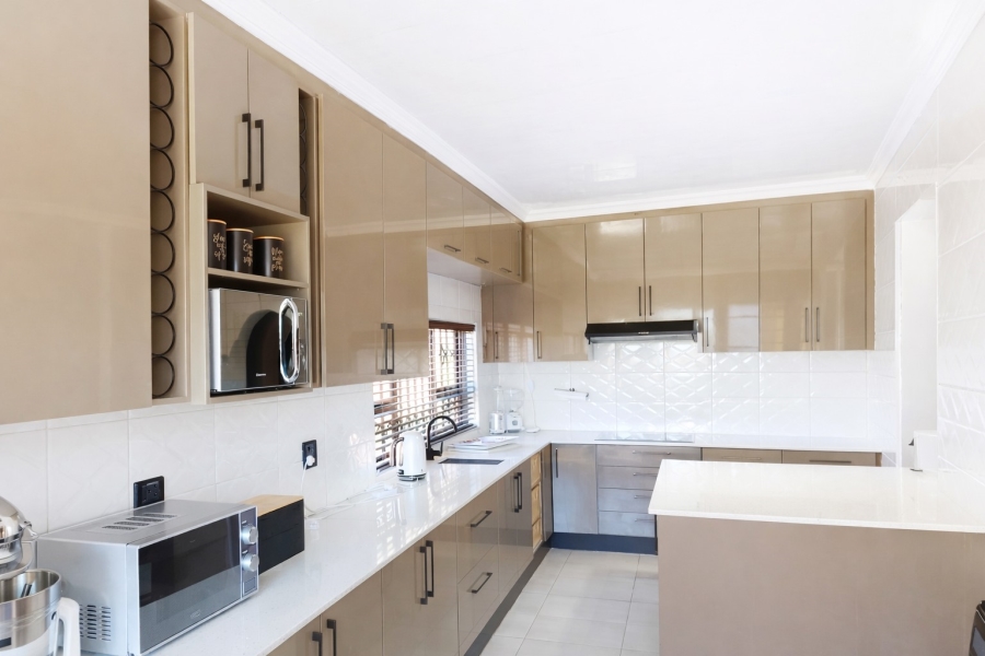 3 Bedroom Property for Sale in Walker Fruit Farms Gauteng