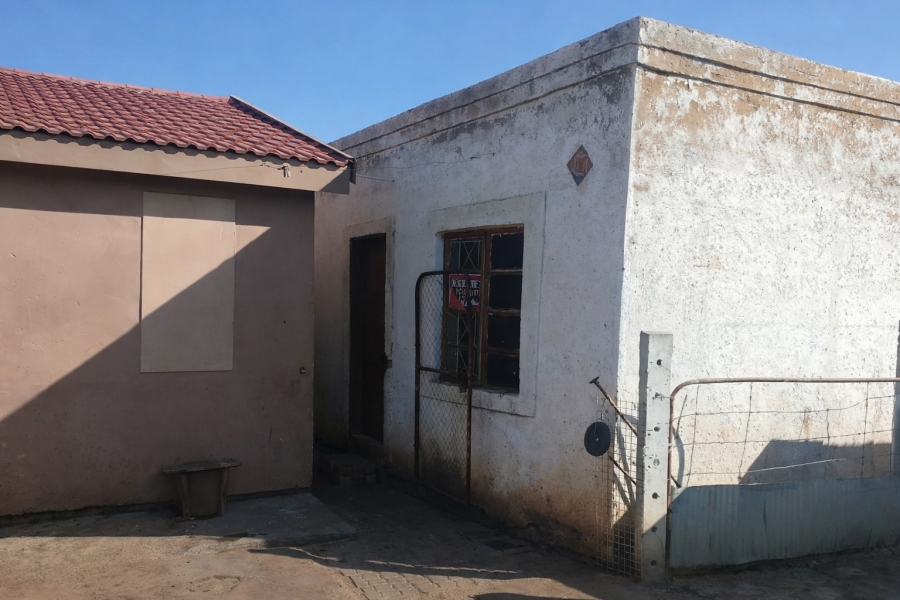 2 Bedroom Property for Sale in Impumelelo Gauteng