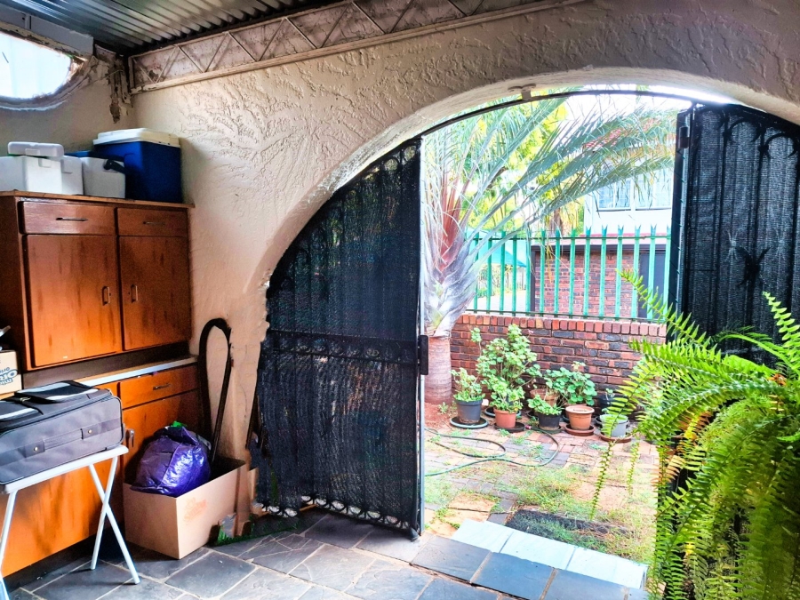 3 Bedroom Property for Sale in Sinoville Gauteng