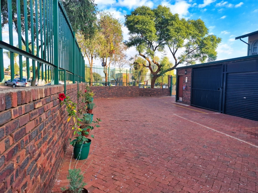3 Bedroom Property for Sale in Sinoville Gauteng