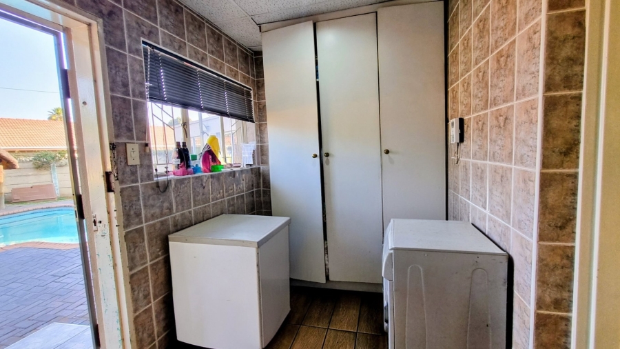4 Bedroom Property for Sale in Arcon Park Gauteng