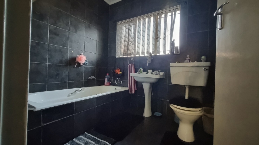4 Bedroom Property for Sale in Arcon Park Gauteng