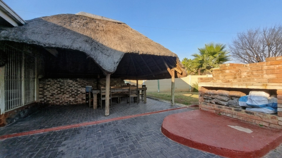 4 Bedroom Property for Sale in Arcon Park Gauteng