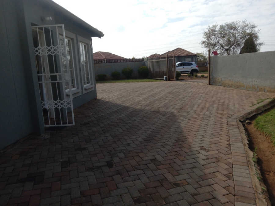 3 Bedroom Property for Sale in Danville Gauteng