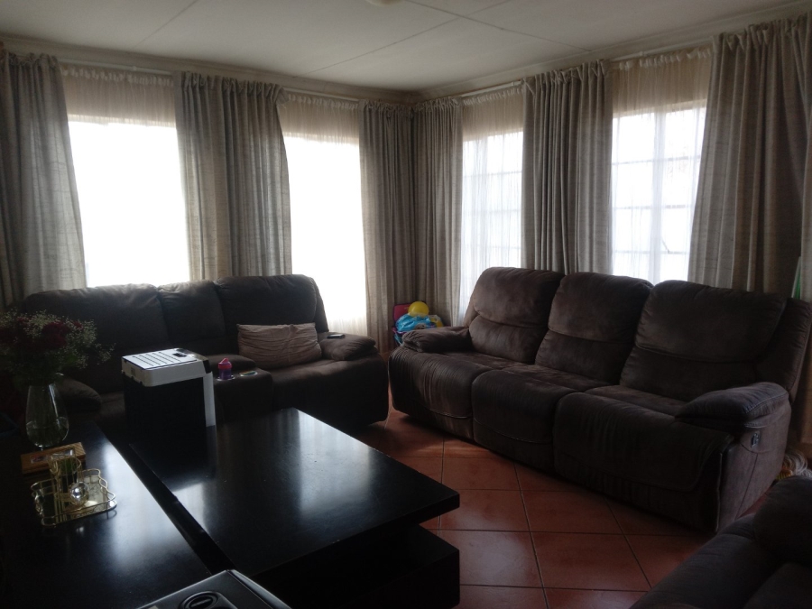 3 Bedroom Property for Sale in Danville Gauteng