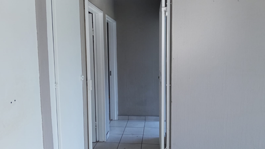 2 Bedroom Property for Sale in Northvale A H Gauteng