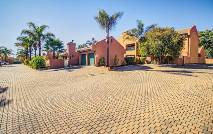 To Let 3 Bedroom Property for Rent in Glen Marais Gauteng