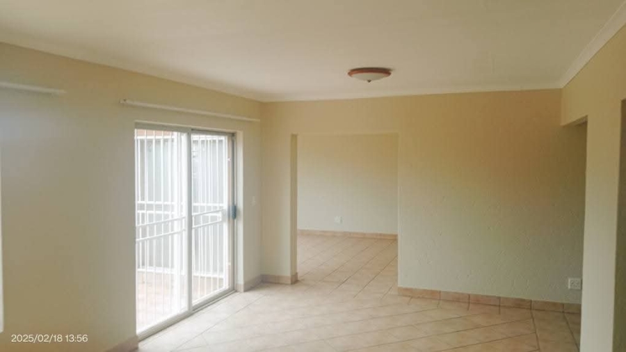 To Let 3 Bedroom Property for Rent in Glen Marais Gauteng
