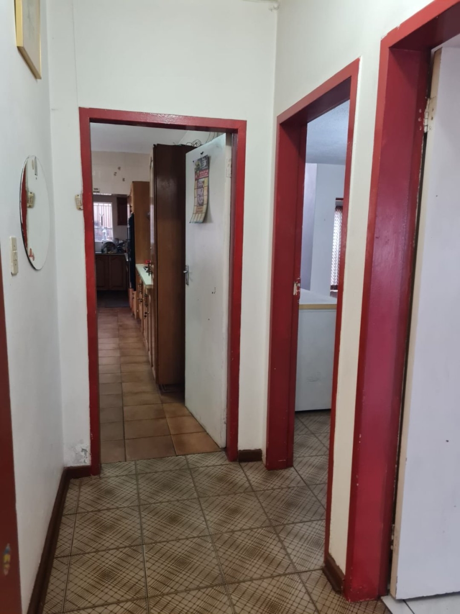 12 Bedroom Property for Sale in Lenasia Ext 5 Gauteng