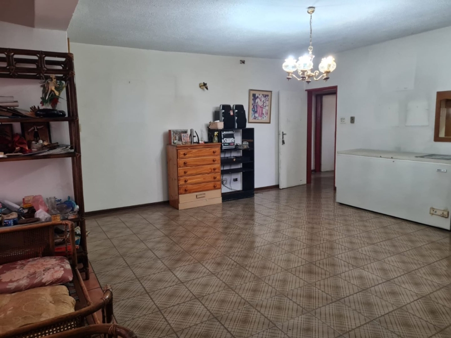 12 Bedroom Property for Sale in Lenasia Ext 5 Gauteng