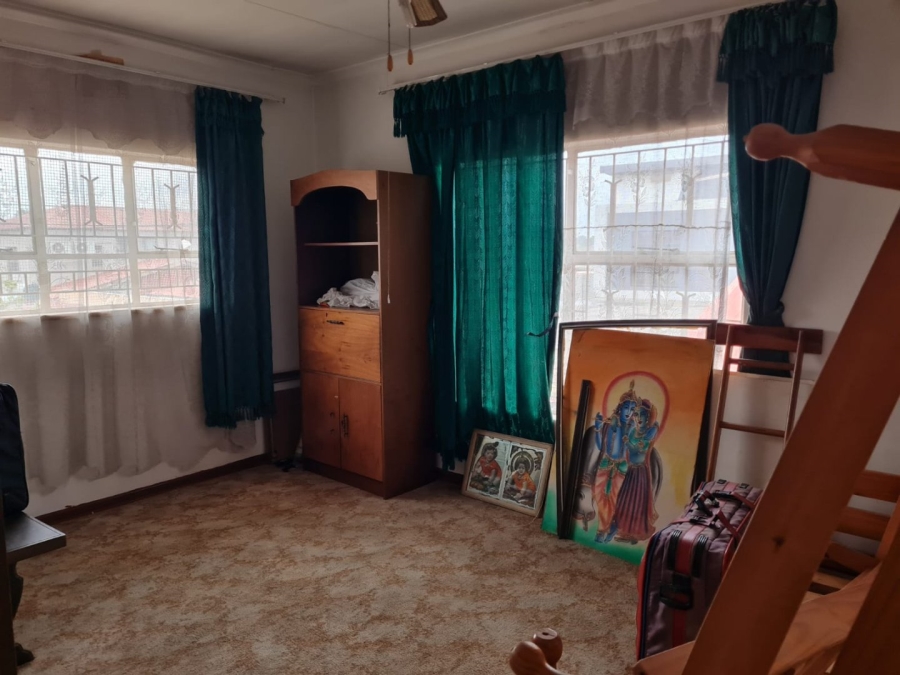 12 Bedroom Property for Sale in Lenasia Ext 5 Gauteng