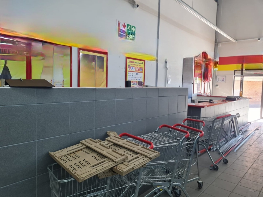 To Let Commercial Property for Rent in Lenasia Ext 10 Gauteng