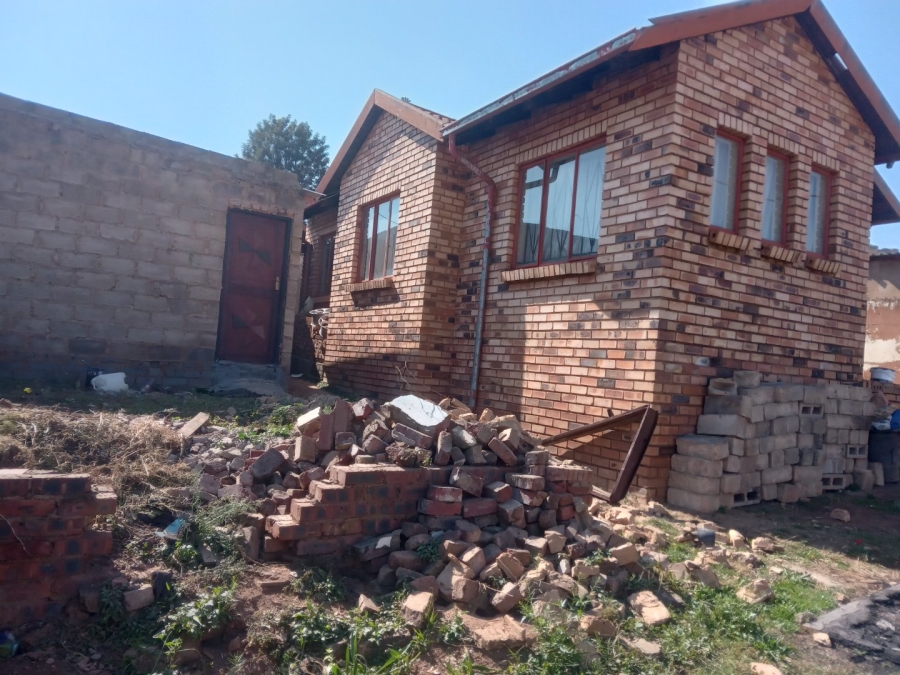4 Bedroom Property for Sale in Atteridgeville Gauteng