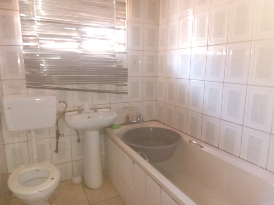 4 Bedroom Property for Sale in Atteridgeville Gauteng