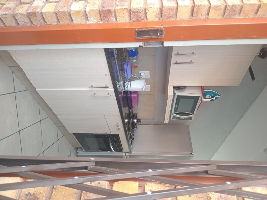2 Bedroom Property for Sale in Lotus Gardens Gauteng