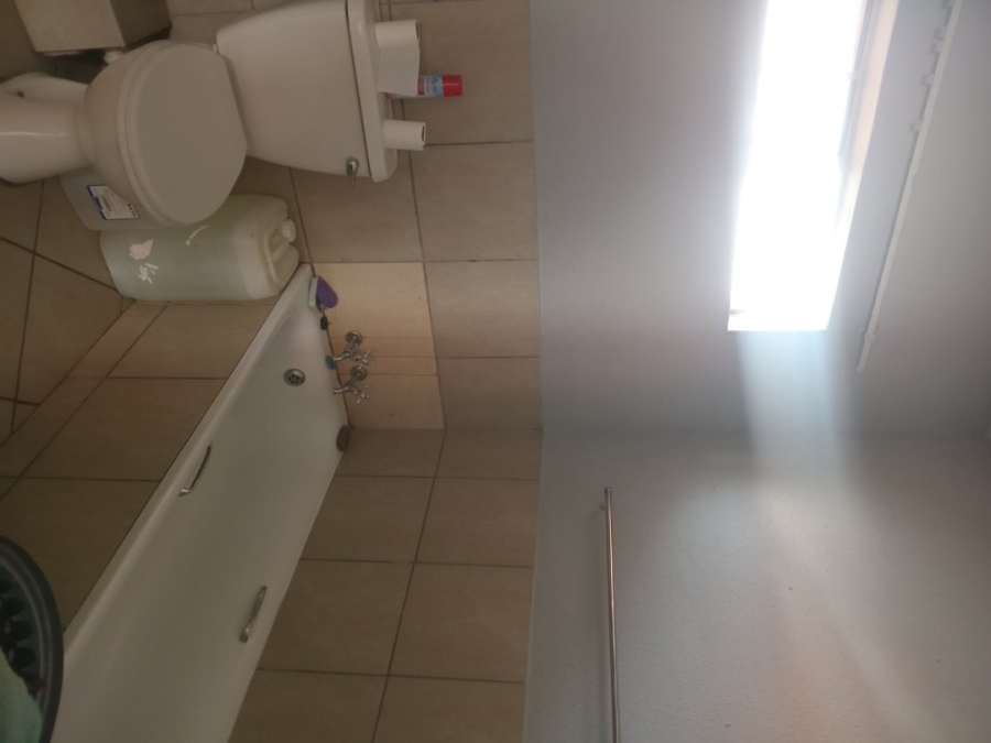 2 Bedroom Property for Sale in Lotus Gardens Gauteng