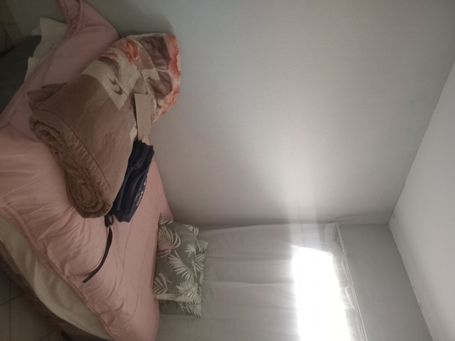 2 Bedroom Property for Sale in Lotus Gardens Gauteng