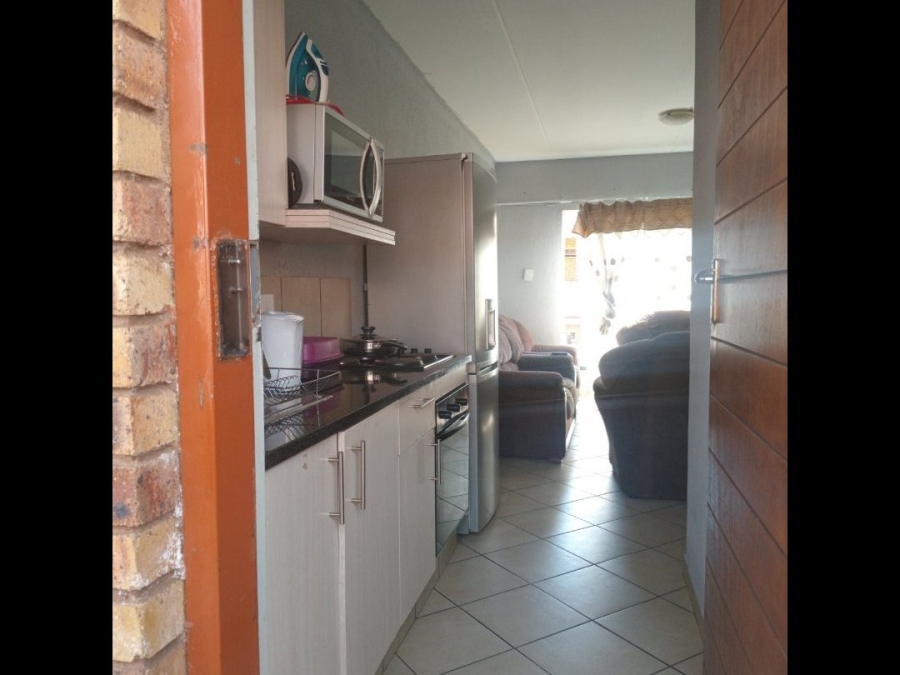 2 Bedroom Property for Sale in Lotus Gardens Gauteng