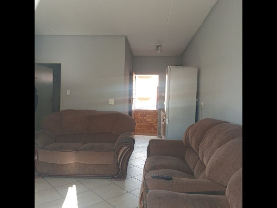 2 Bedroom Property for Sale in Lotus Gardens Gauteng