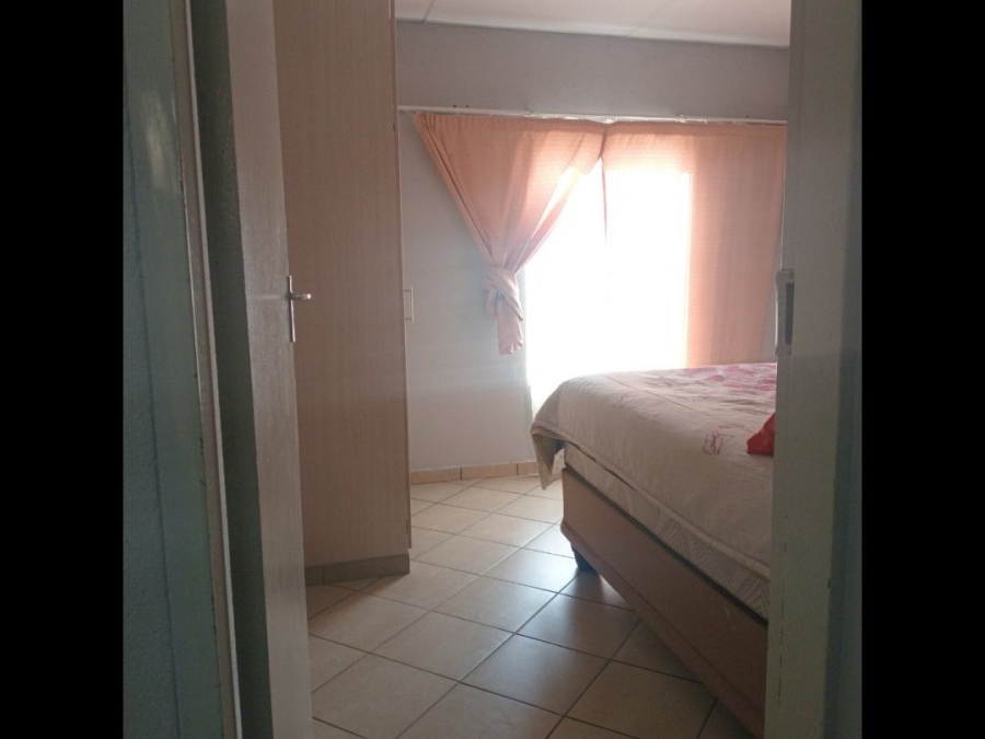 2 Bedroom Property for Sale in Lotus Gardens Gauteng