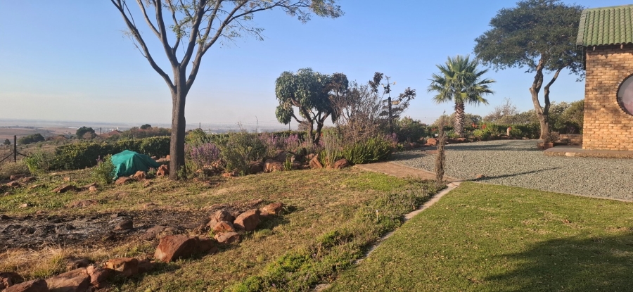 Commercial Property for Sale in Blue Saddle Ranches Gauteng