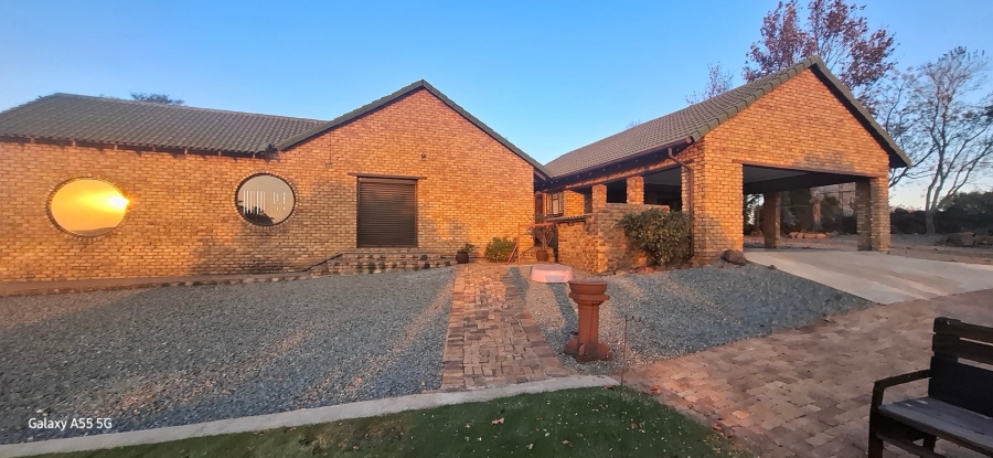 Commercial Property for Sale in Blue Saddle Ranches Gauteng