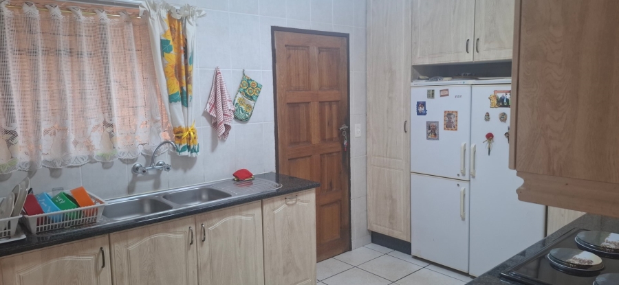 Commercial Property for Sale in Blue Saddle Ranches Gauteng