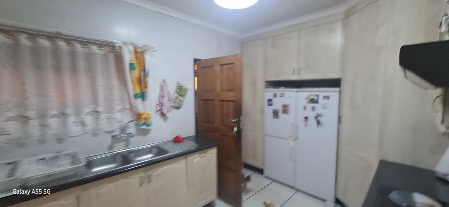 Commercial Property for Sale in Blue Saddle Ranches Gauteng