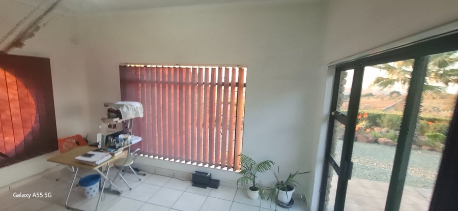 Commercial Property for Sale in Blue Saddle Ranches Gauteng