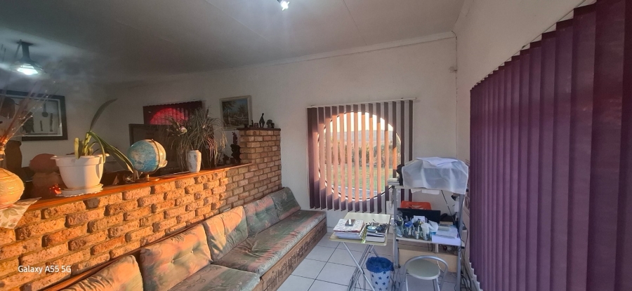 Commercial Property for Sale in Blue Saddle Ranches Gauteng