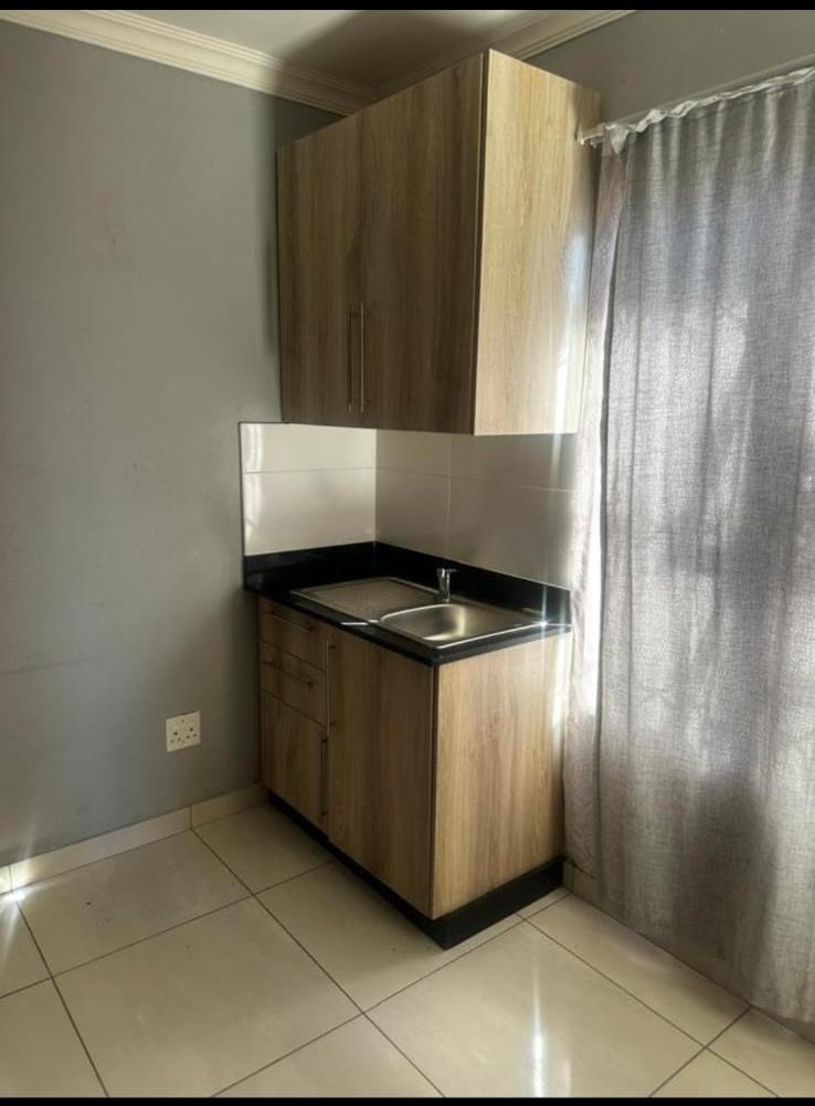 To Let  Bedroom Property for Rent in Soshanguve FF Gauteng