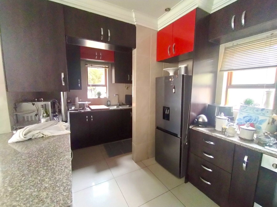 4 Bedroom Property for Sale in Wierda Park Gauteng