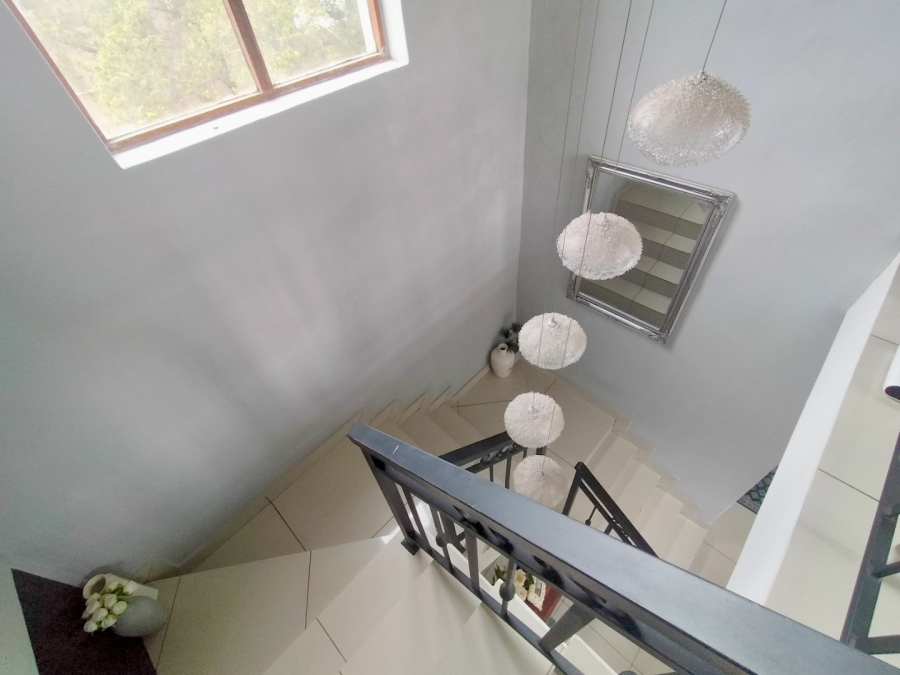 4 Bedroom Property for Sale in Wierda Park Gauteng