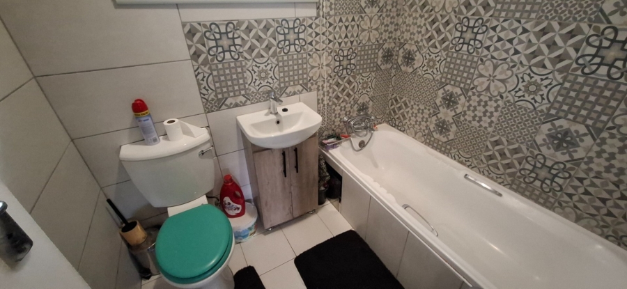  Bedroom Property for Sale in Kempton Park Ext 4 Gauteng