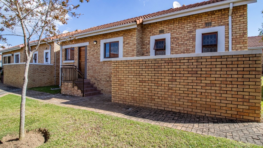 2 Bedroom Property for Sale in Randpark Ridge Gauteng