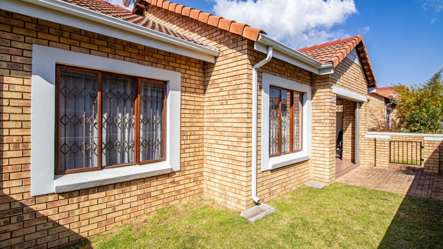 2 Bedroom Property for Sale in Randpark Ridge Gauteng