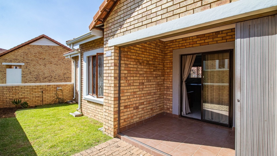 2 Bedroom Property for Sale in Randpark Ridge Gauteng
