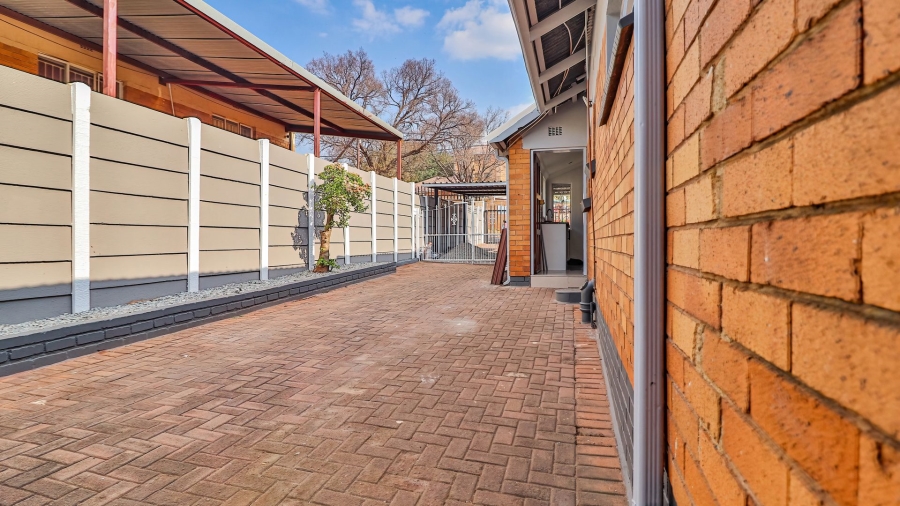 3 Bedroom Property for Sale in Sunnyridge Gauteng