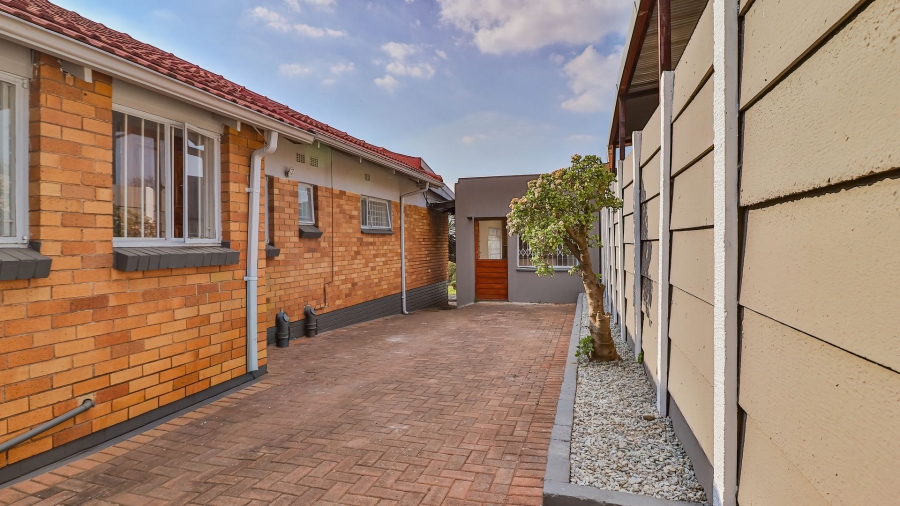 3 Bedroom Property for Sale in Sunnyridge Gauteng