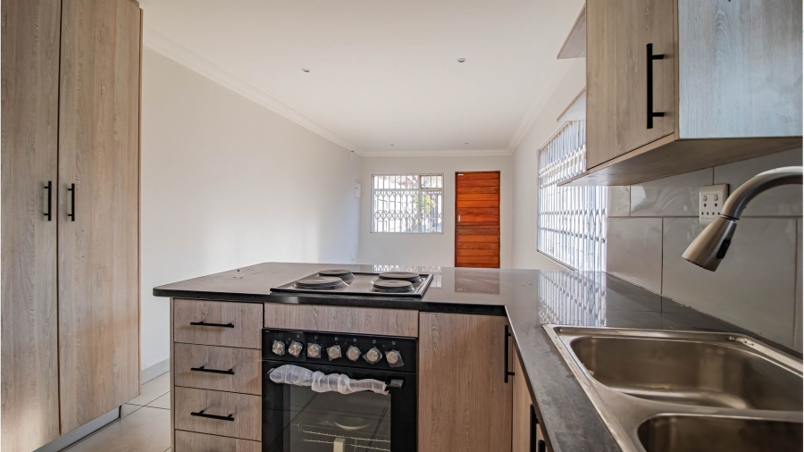 3 Bedroom Property for Sale in Sunnyridge Gauteng
