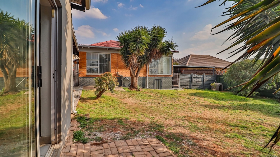 3 Bedroom Property for Sale in Sunnyridge Gauteng