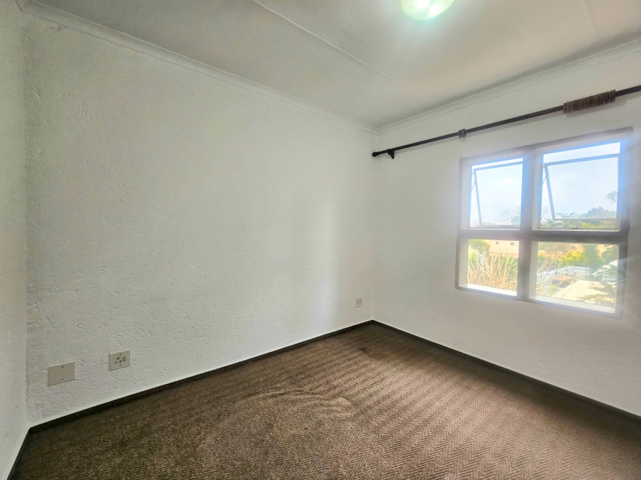 2 Bedroom Property for Sale in Magaliessig Gauteng