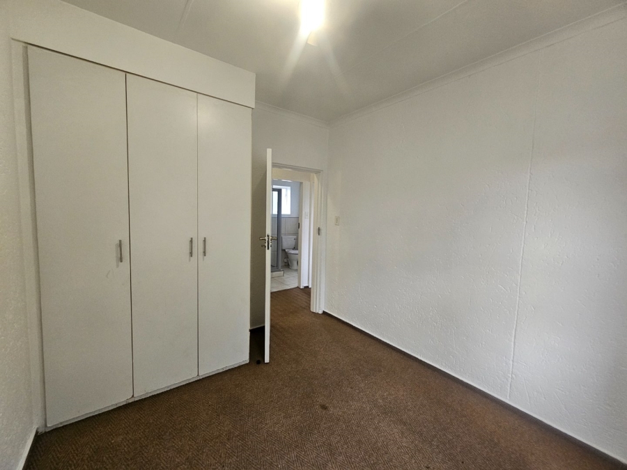 2 Bedroom Property for Sale in Magaliessig Gauteng