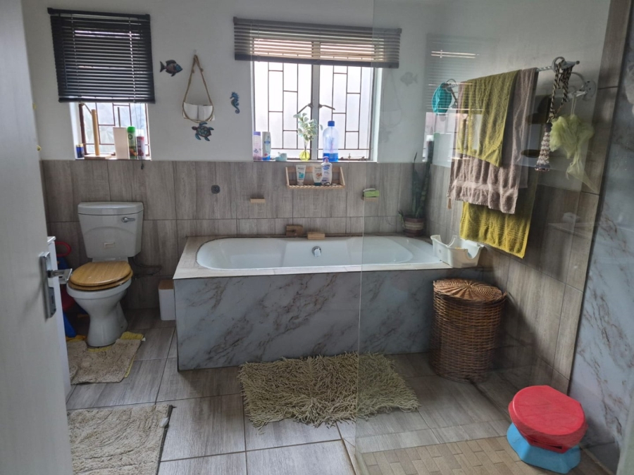3 Bedroom Property for Sale in Chantelle Gauteng